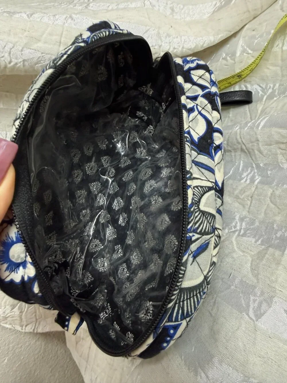Vera Bradley Blue White Floral Quilted Double Zip Makeup Cosmetic Bag EUC